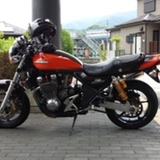 ゼファー1100