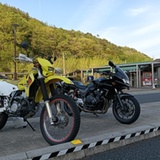 グループは作らない方針です。